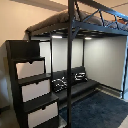 Spacious Studio At Fairview Quezon With Very Fast Wifi Infront Of Sm